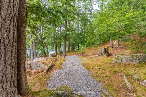 1077 Precambrian Drive N Algonquin Highlands ON P0A 1E0