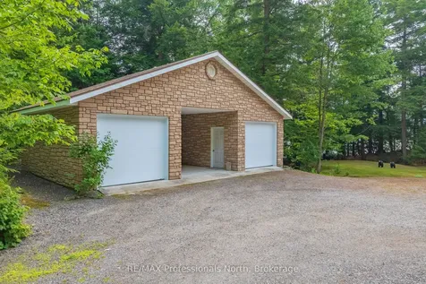 1077 Precambrian Drive N Algonquin Highlands ON P0A 1E0