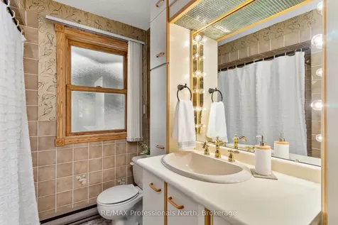 1077 Precambrian Drive N Algonquin Highlands ON P0A 1E0