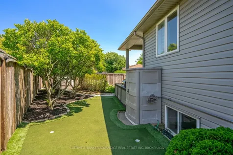 152 Redwood Court Welland ON L3C 7C4