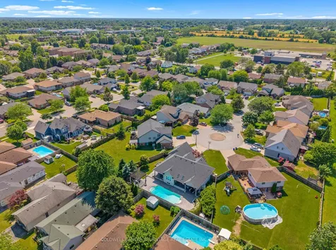 152 Redwood Court Welland ON L3C 7C4