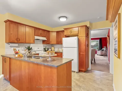 904 Chipping Park Boulevard Cobourg ON K9A 5H2