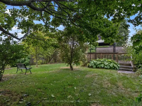 904 Chipping Park Boulevard Cobourg ON K9A 5H2