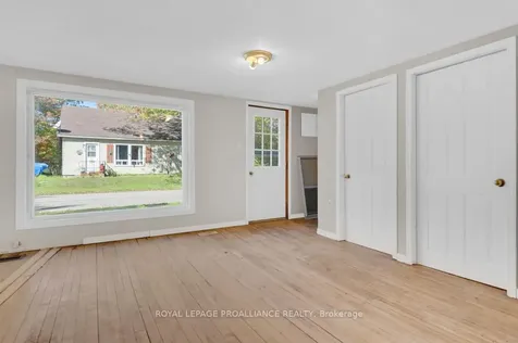 16 Glastonbury Road Addington Highlands ON K0H 2G0