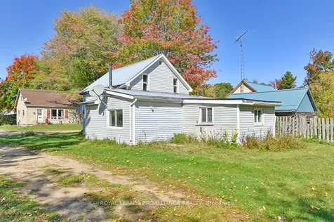 16 Glastonbury Road Addington Highlands ON K0H 2G0