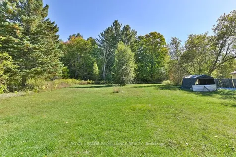 16 Glastonbury Road Addington Highlands ON K0H 2G0