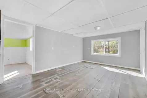 16 Glastonbury Road Addington Highlands ON K0H 2G0