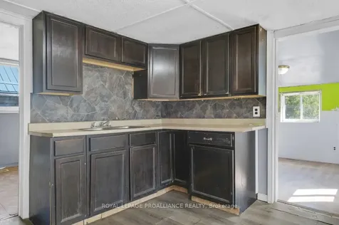 16 Glastonbury Road Addington Highlands ON K0H 2G0