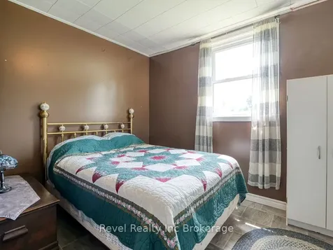 47 Mckeand Street Ingersoll ON N5C 3H7