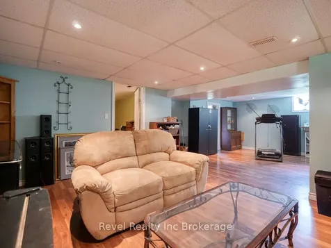47 Mckeand Street Ingersoll ON N5C 3H7