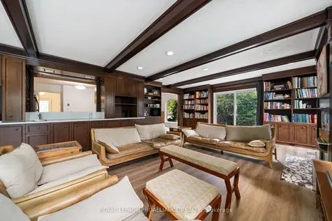 27 Forest Hill Crescent Belleville ON K8N 4M4