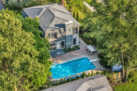 27 Forest Hill Crescent Belleville ON K8N 4M4