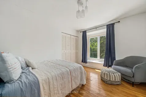 27 Forest Hill Crescent Belleville ON K8N 4M4