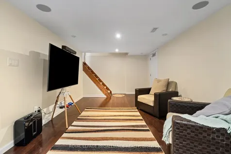 27 Forest Hill Crescent Belleville ON K8N 4M4