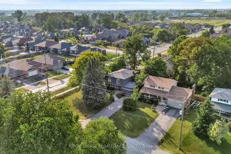 27 Forest Hill Crescent Belleville ON K8N 4M4