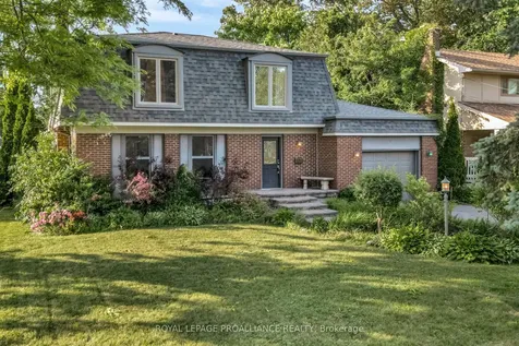 27 Forest Hill Crescent Belleville ON K8N 4M4