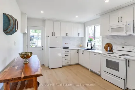 1036 Bagley Road Gravenhurst ON P0E 1N0