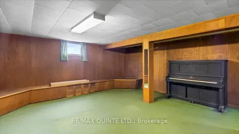 507 Dundas Street W Belleville ON K8P 1B6