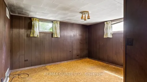 507 Dundas Street W Belleville ON K8P 1B6