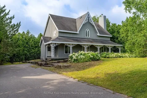 127 Wyandot Court Blue Mountains ON L9Y 0S4