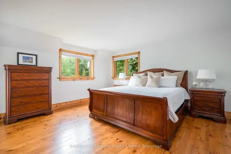 127 Wyandot Court Blue Mountains ON L9Y 0S4