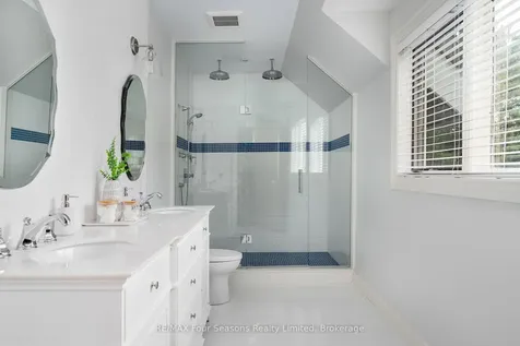 127 Wyandot Court Blue Mountains ON L9Y 0S4
