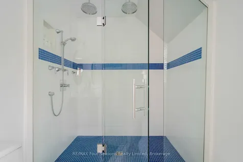 127 Wyandot Court Blue Mountains ON L9Y 0S4