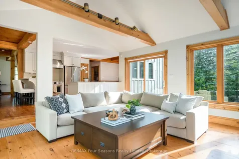127 Wyandot Court Blue Mountains ON L9Y 0S4