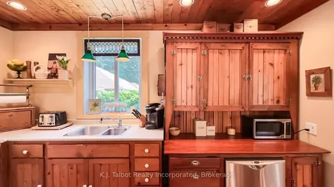 3 David Street E Bluewater ON N0M 1G0