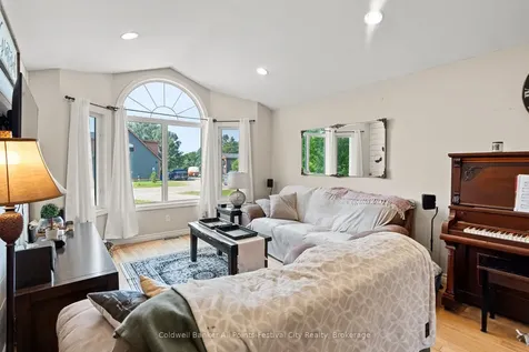 57 Market Street Ashfield-colborne-wawanosh ON N7A 3X9