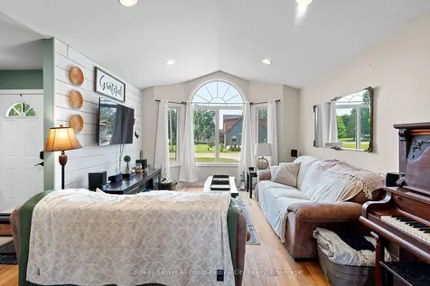 57 Market Street Ashfield-colborne-wawanosh ON N7A 3X9