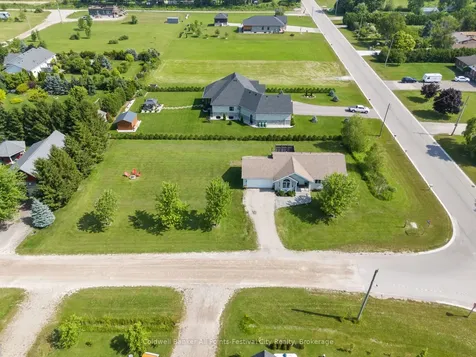 57 Market Street Ashfield-colborne-wawanosh ON N7A 3X9