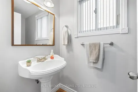 78 Dunham Street Carleton Place ON K7C 4K4