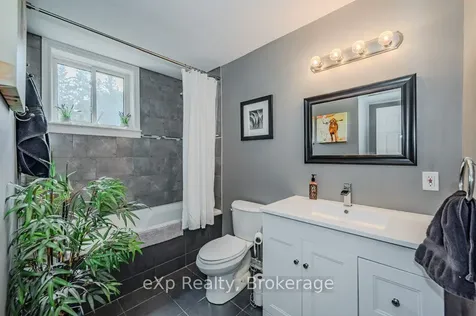 8 Malvern Crescent Guelph ON N1L 1G8