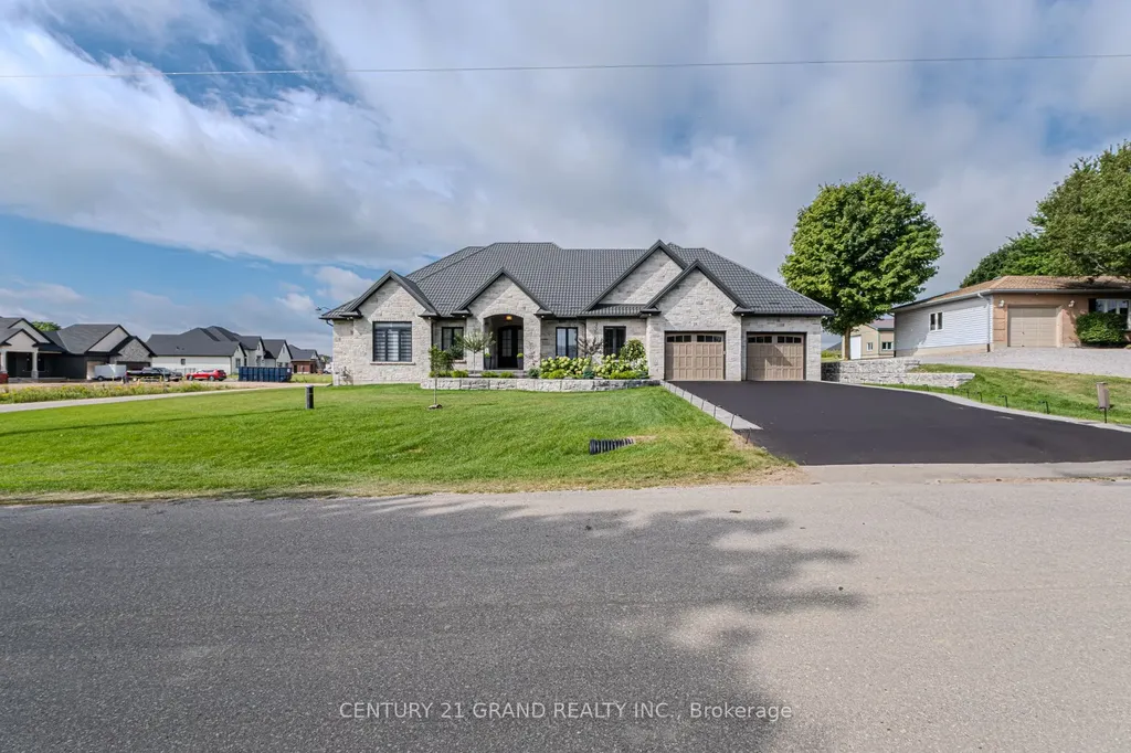 18 Bannister Street Brant ON N0E 1L0