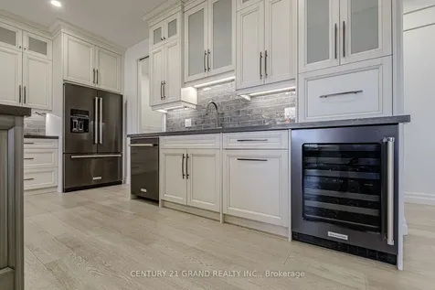 18 Bannister Street Brant ON N0E 1L0