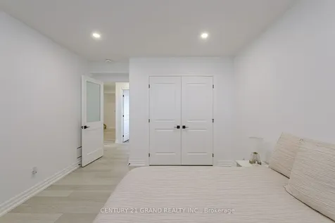 18 Bannister Street Brant ON N0E 1L0