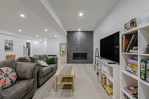 18 Bannister Street Brant ON N0E 1L0