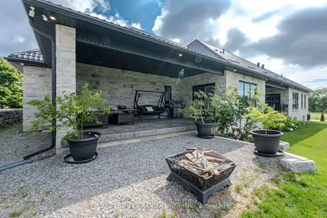 18 Bannister Street Brant ON N0E 1L0