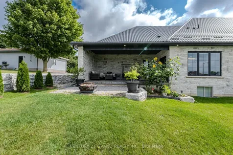 18 Bannister Street Brant ON N0E 1L0