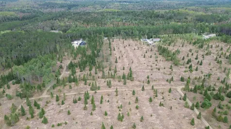 395 Stephenson 1 Road E Bracebridge ON P0B 1L0