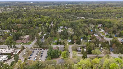5 Wilshier Boulevard Bracebridge ON P1L 1K9