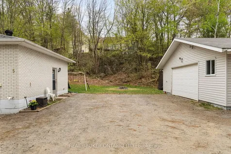 5 Wilshier Boulevard Bracebridge ON P1L 1K9