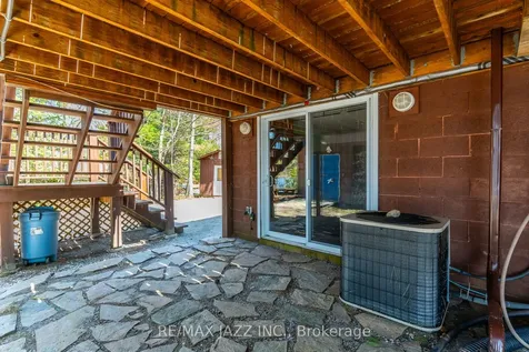 1092 Briscoe Drive Algonquin Highlands ON K0M 1J1