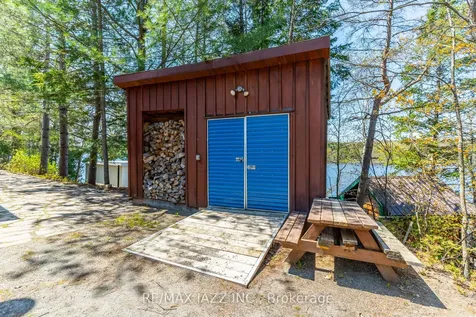 1092 Briscoe Drive Algonquin Highlands ON K0M 1J1