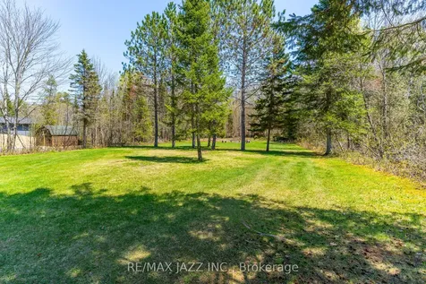 1092 Briscoe Drive Algonquin Highlands ON K0M 1J1