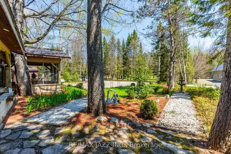 1092 Briscoe Drive Algonquin Highlands ON K0M 1J1