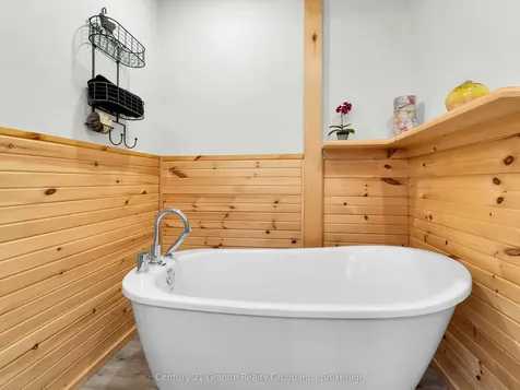 2302 Buckslide Road Algonquin Highlands ON K0M 1J1