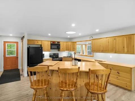 2302 Buckslide Road Algonquin Highlands ON K0M 1J1