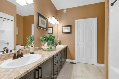 47 Athabaska Drive Belleville ON K8N 0T1